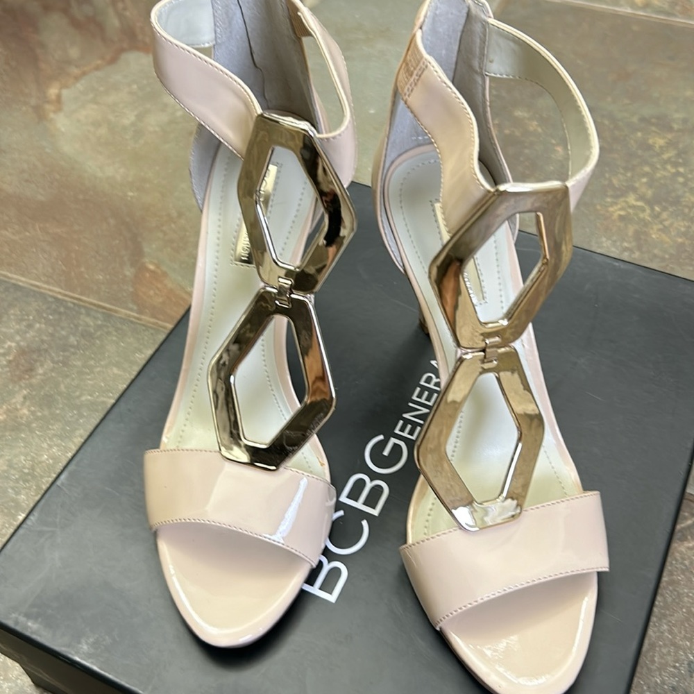BCBG nude blush patent pump